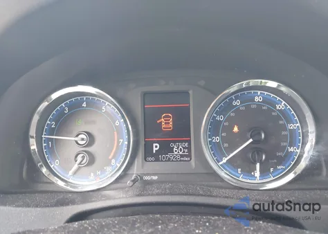 2018 Toyota Corolla Le z USA, uszkodzony, nr VIN 2T1BURHE5JC052359